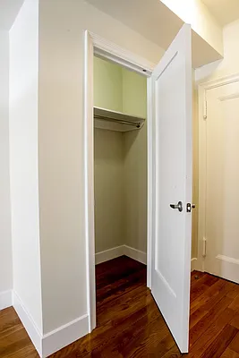 Rented by Stonehenge NYC LLC | media 16