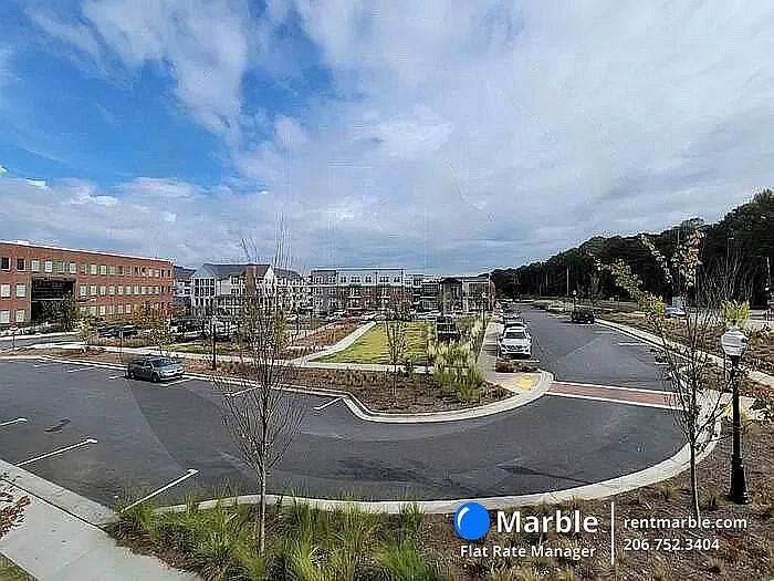 2565 Morehead St — Photo 23