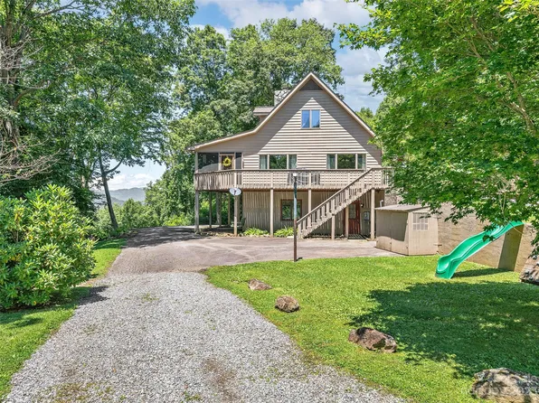 461 Mica Mine Dr, Canton, NC 28716