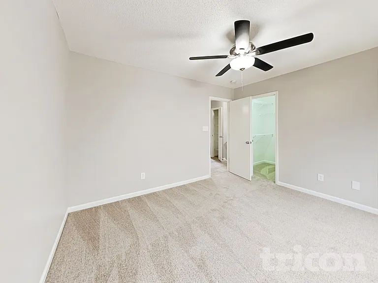 5818 Greenway Vista Ln — Photo 6