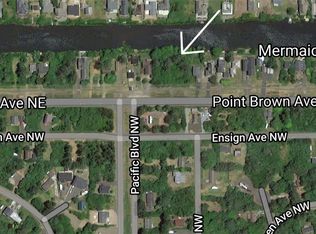 392 Point Brown Ave NE, Ocean Shores, WA 98569