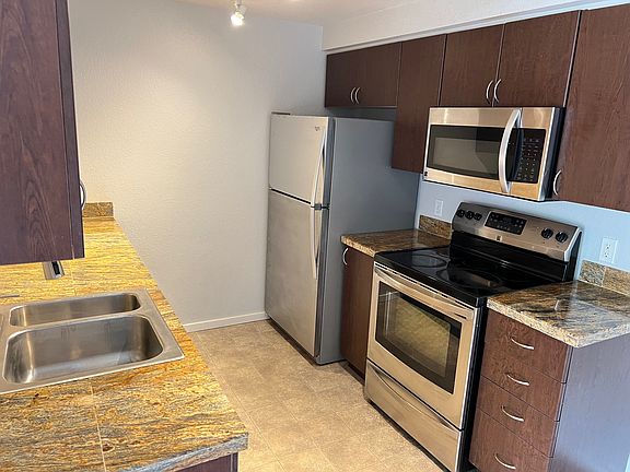 5th image of 916 3rd Ave APT A302
