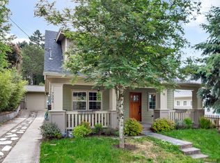 7304 SW 28th Ave, Portland, OR 97219