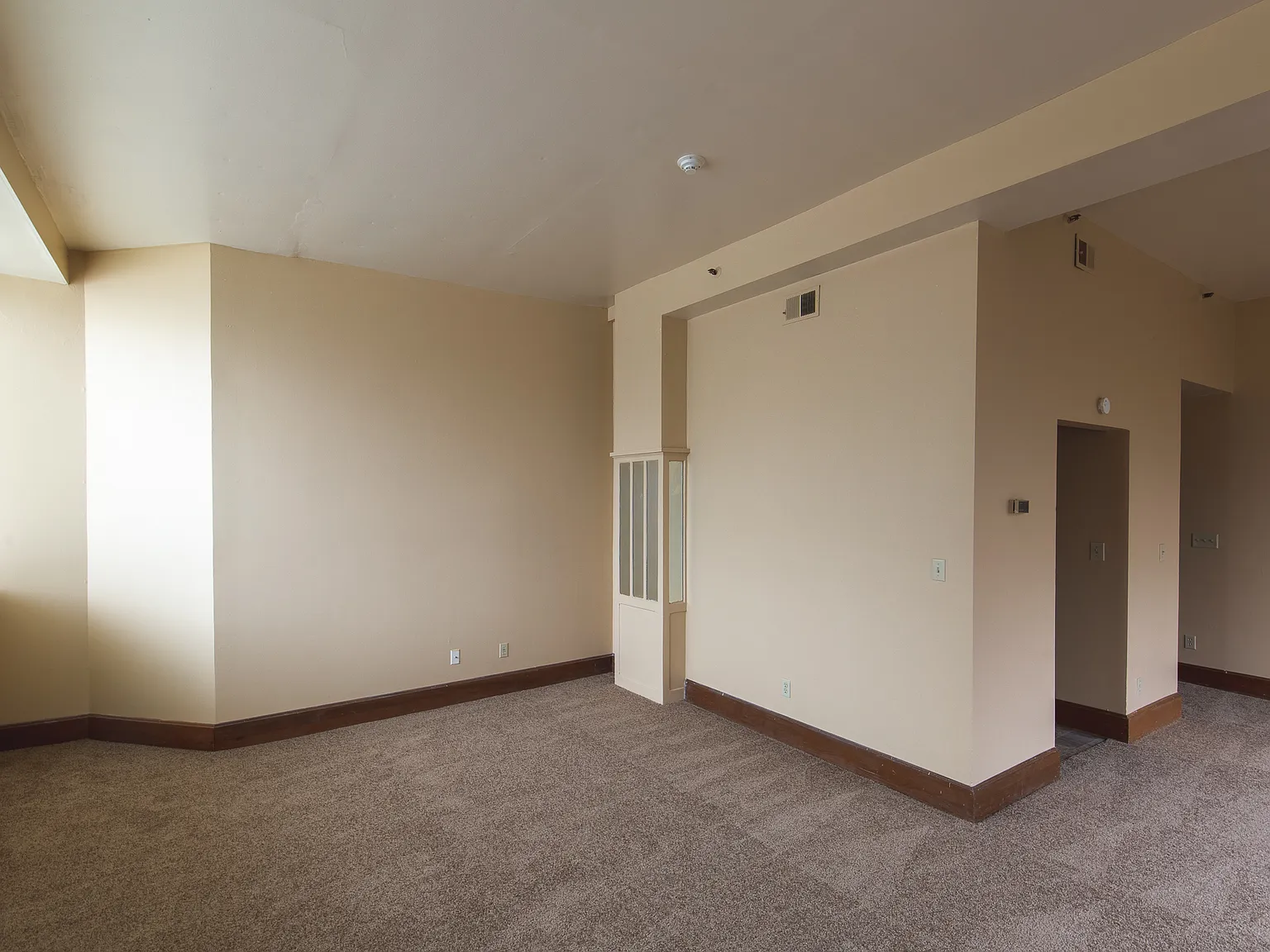 Perfectly Located Indianapolis Apartments! — Photo 4