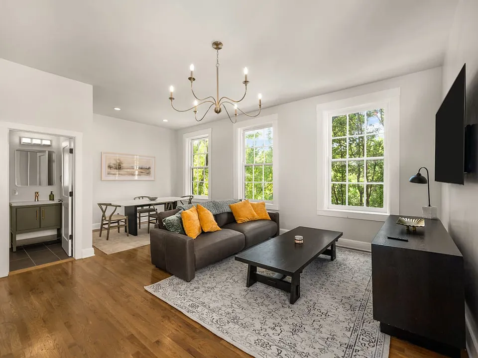1326 Broadway St #3-ID1312458P