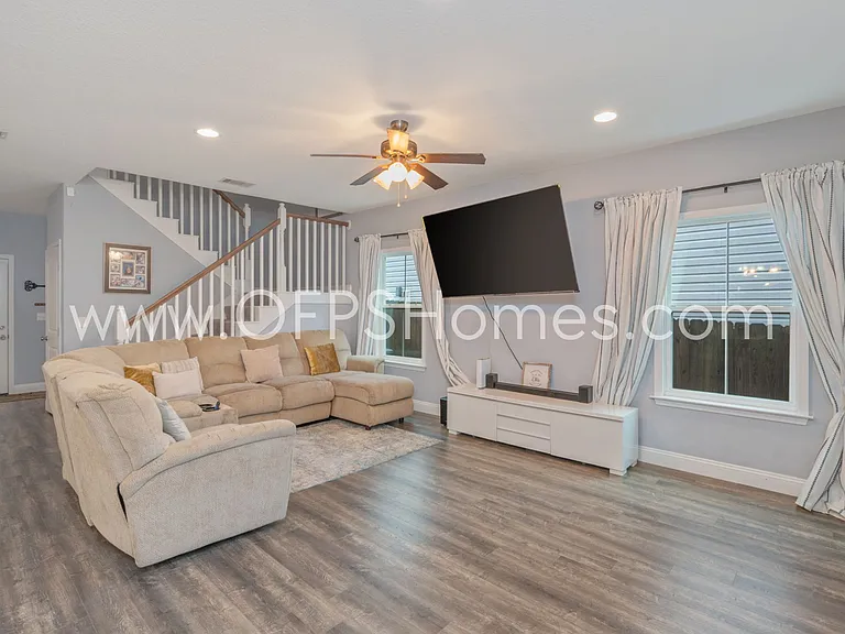 193 Johnson Ct — Photo 8