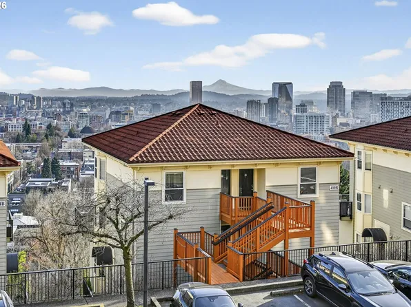 410 NW Uptown Ter APT 3B, Portland, OR 97210