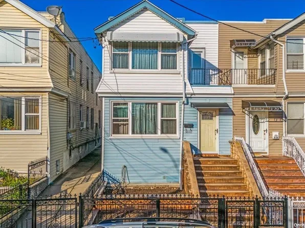 90-07 184th Place, Hollis, NY 11423