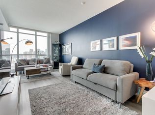 219 Fort York Blvd #2011, Toronto, ON M5V 1B1