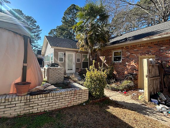 3rd image of 130 Wilkshire Dr