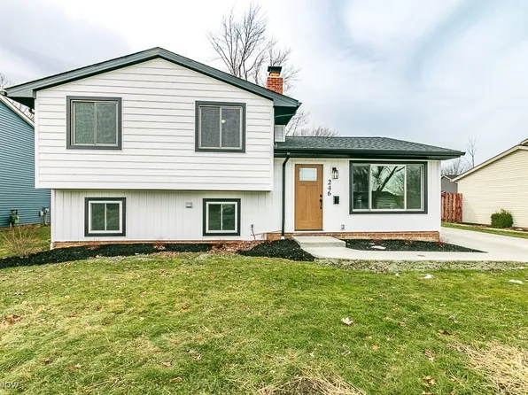 246 Bayshore Dr, Eastlake, OH 44095