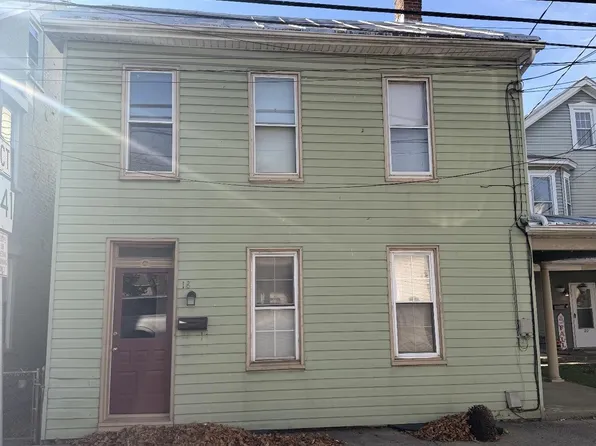 18 N High St, Newville, PA 17241