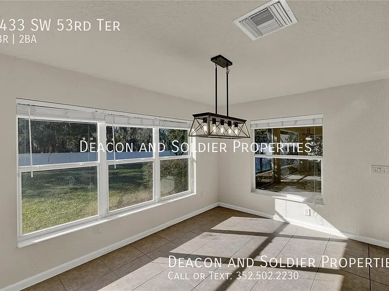 4433 SW 53rd Ter — Photo 8