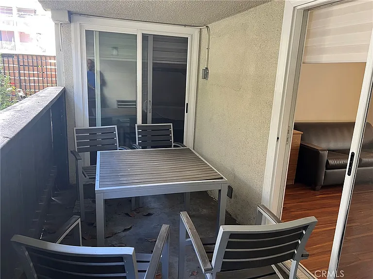 265 N Oakland Ave #7 — Photo 11