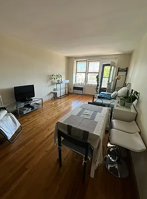 Rented by Think Properties | media 5