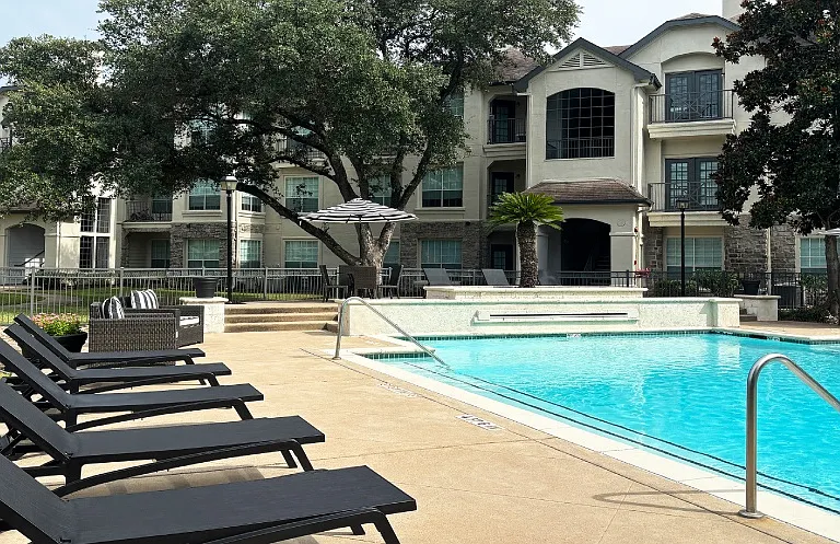 Village on the Parkway Apartments — Photo 1