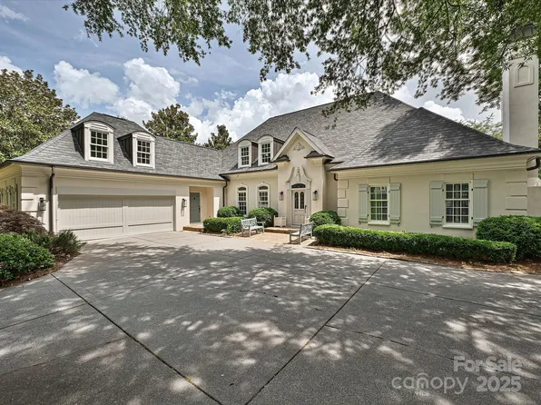 2211 Sutton Springs Rd, Charlotte, NC 28226