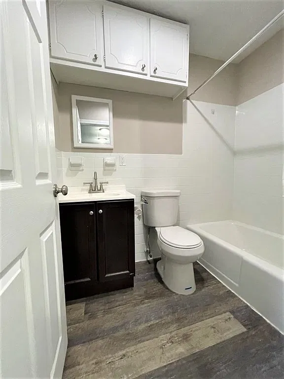 625 Main St — Photo 4