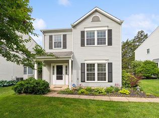 7 McCarty Ct, Sterling, VA 20165