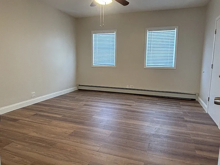 38 Hunting St #2 — Photo 17