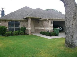 317 Grace Cir, Hurst, TX 76053