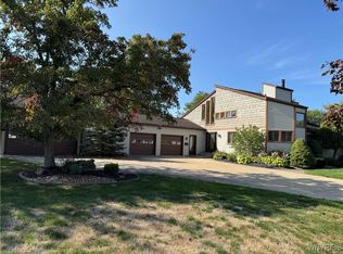 3238 Woodland Ct S, North Tonawanda, NY 14120