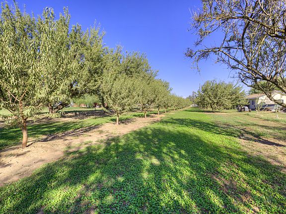 3rd image of 248 Priscilla Ln