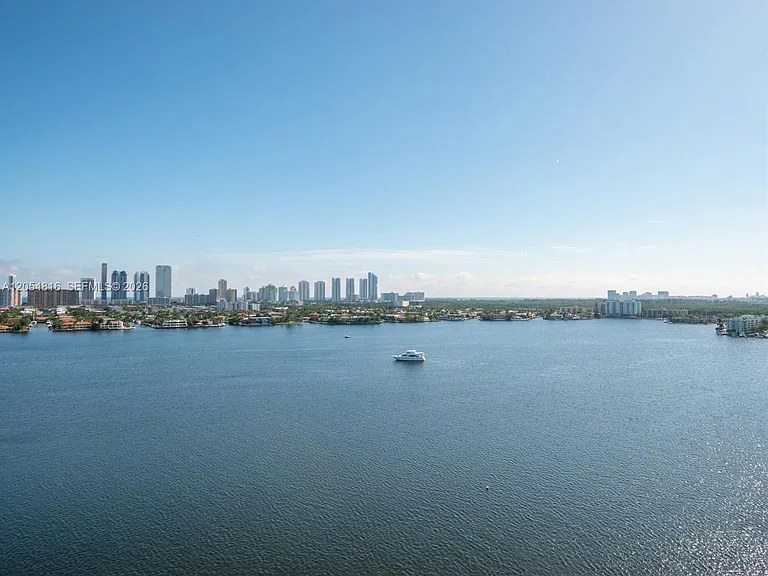 17301 Biscayne Blvd #1609 — Photo 8