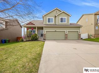 14204 S 18th St, Bellevue, NE 68123