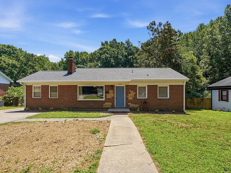 1230 Roanoke Ave — Photo 1