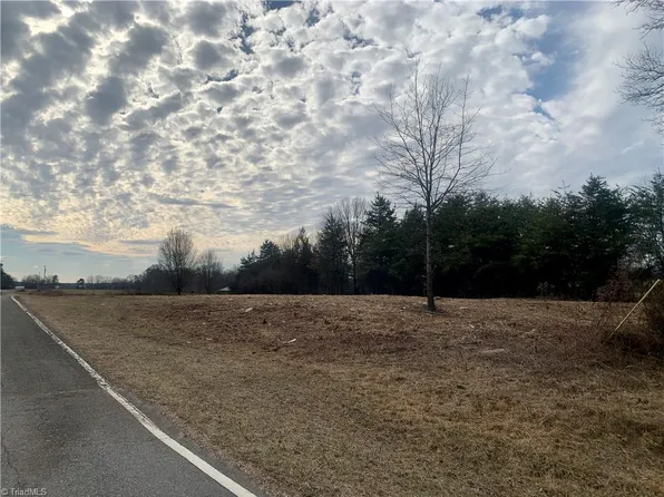 230 Kirby Bowman Rd, Siloam, NC 27047