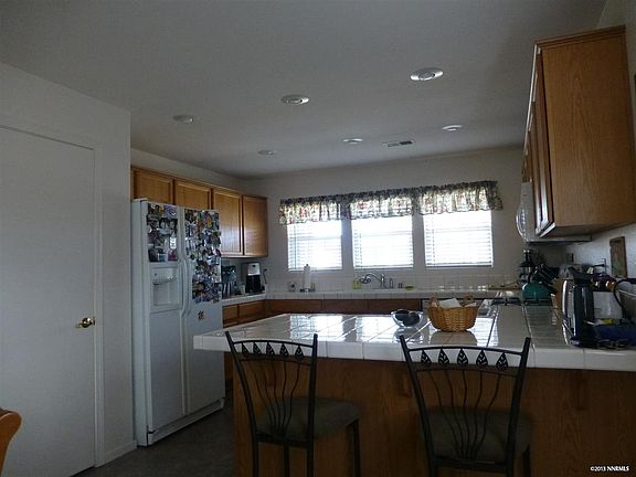 5th image of 1427 Red Cedar Ave