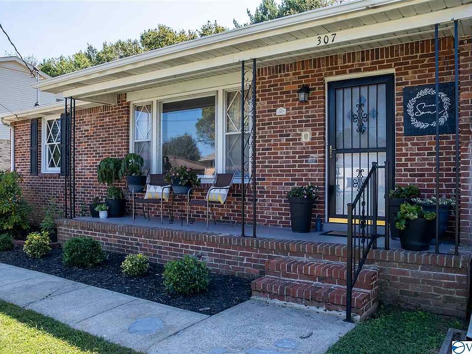 1st image of 307 Bethesda Dr SE