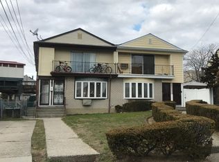 2364 Brookhaven Ave, Far Rockaway, NY 11691