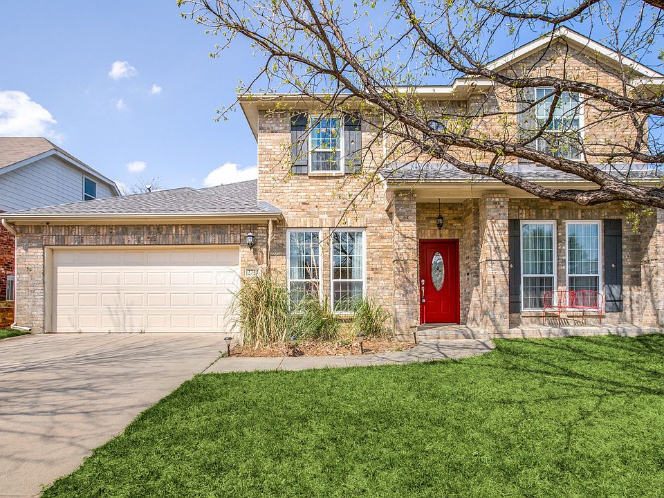 1st image of 2724 Castlecove Dr