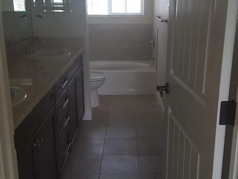 1150 Galeria Cir — Photo 4