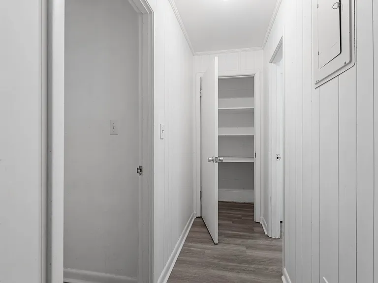 615 E. Park Avenue — Photo 19