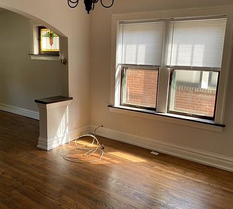 5th image of 6003 Dewey Ave Floor 1