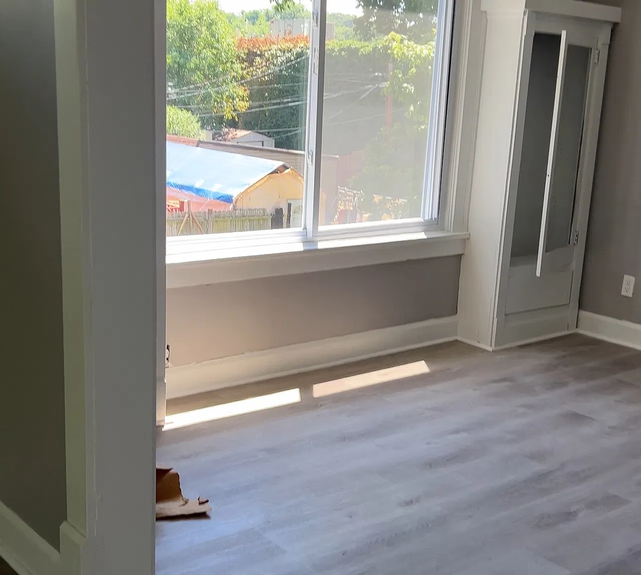 2 bed, $1,000 — Photo 2