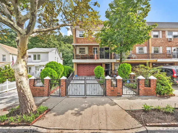 6957 Alderton St, Rego Park, NY 11374