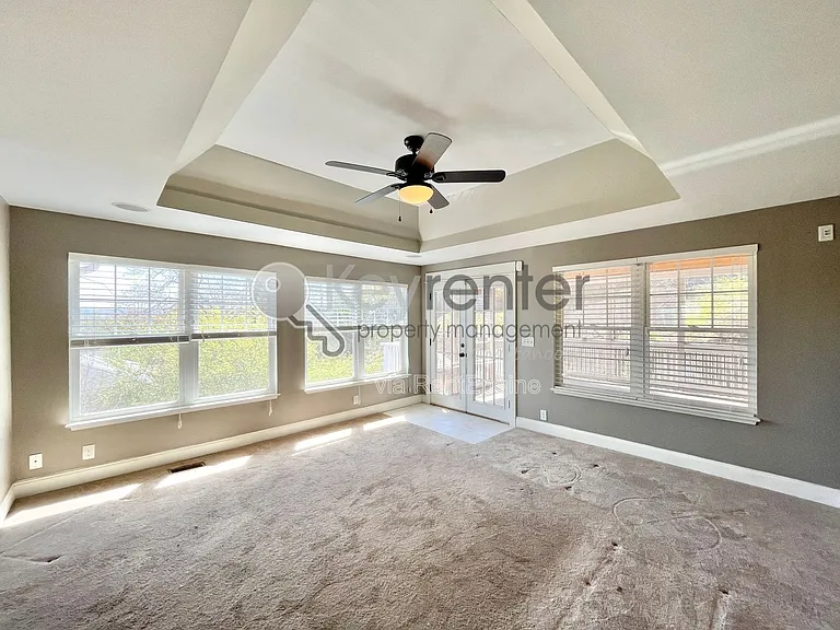 1216 Hanover St — Photo 9