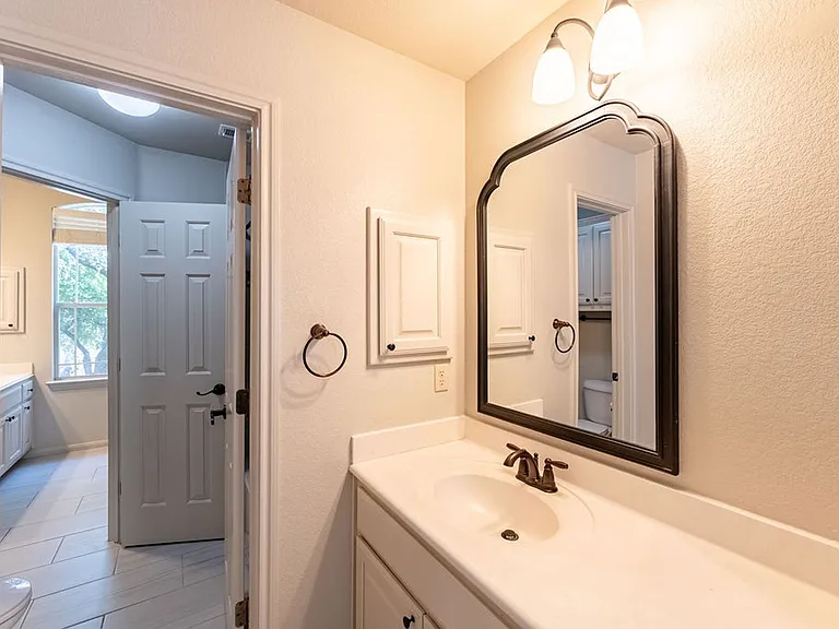 7909 Adelaide Dr — Photo 22