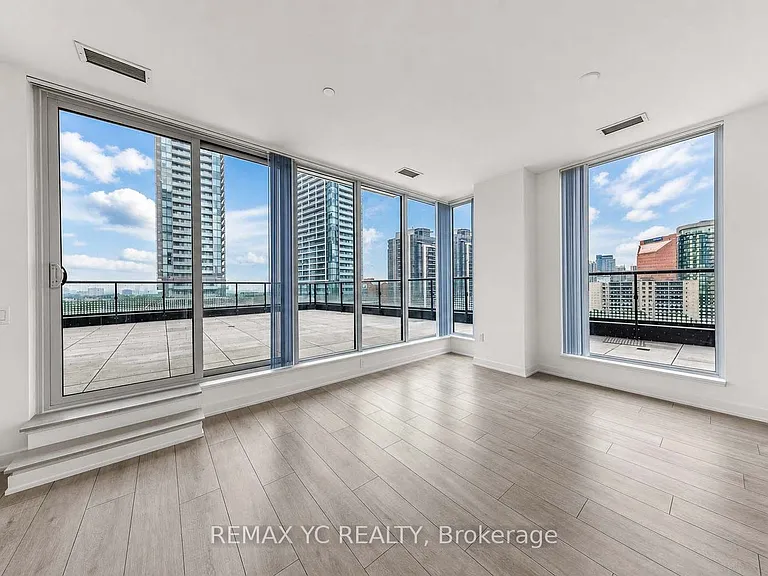 5858 Yonge St #1022 — Photo 8