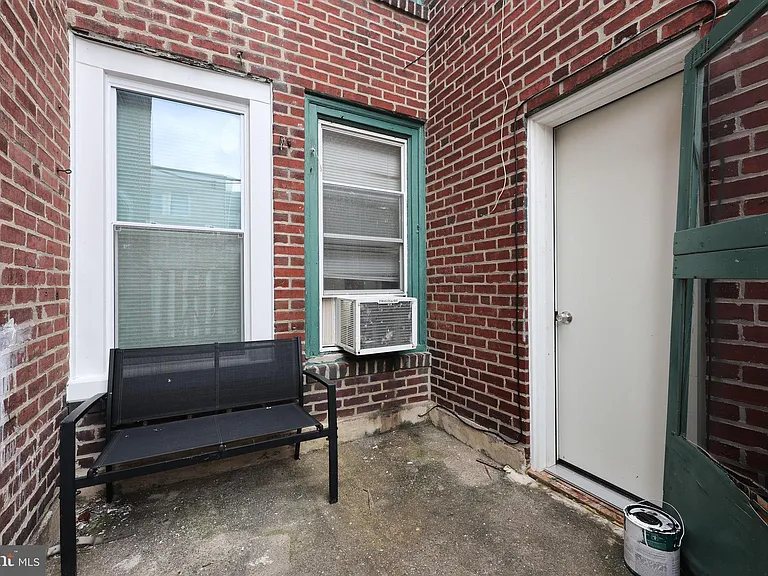 7710 Temple Rd — Photo 18