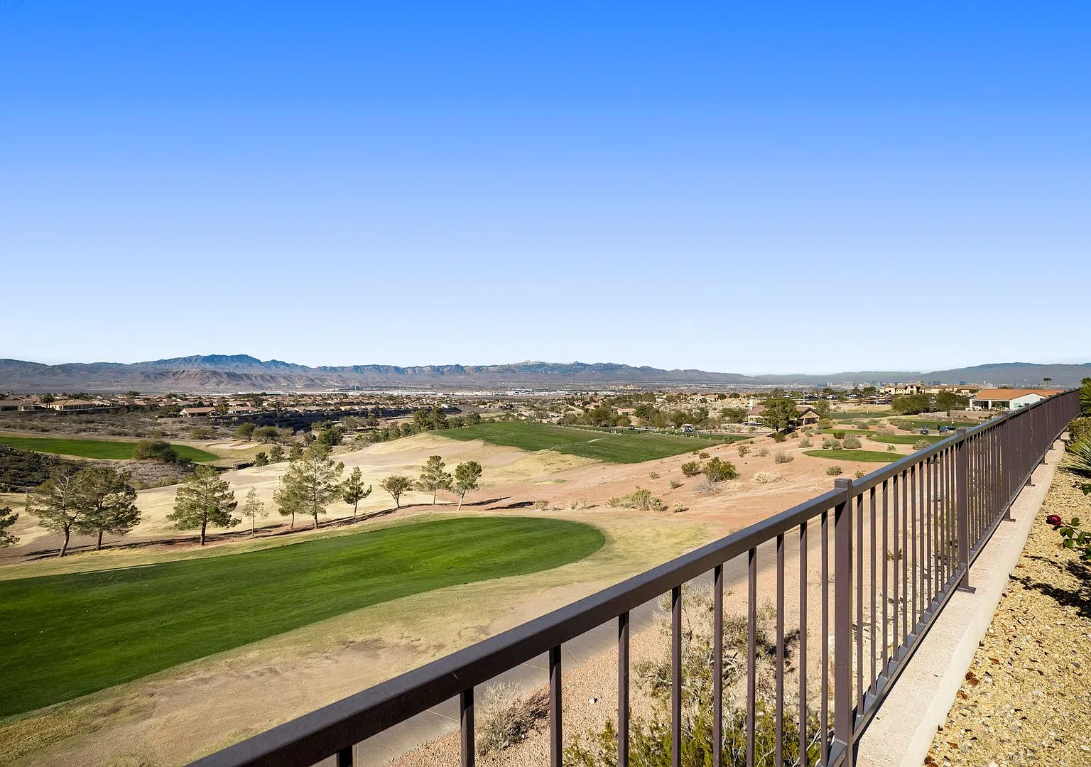 Stunning Sun City Anthem Home with Views — Photo 3
