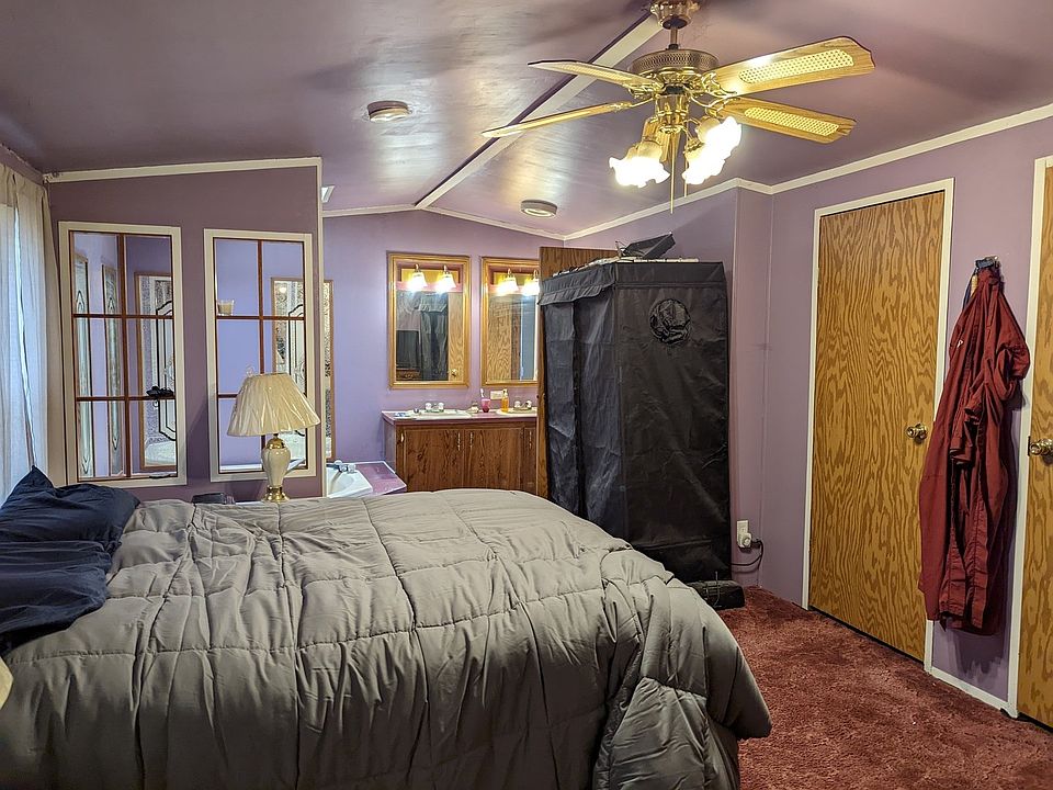 2nd image of 65 Piatt St