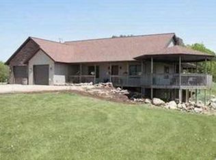W3592 County Road 374, Carney, MI 49812