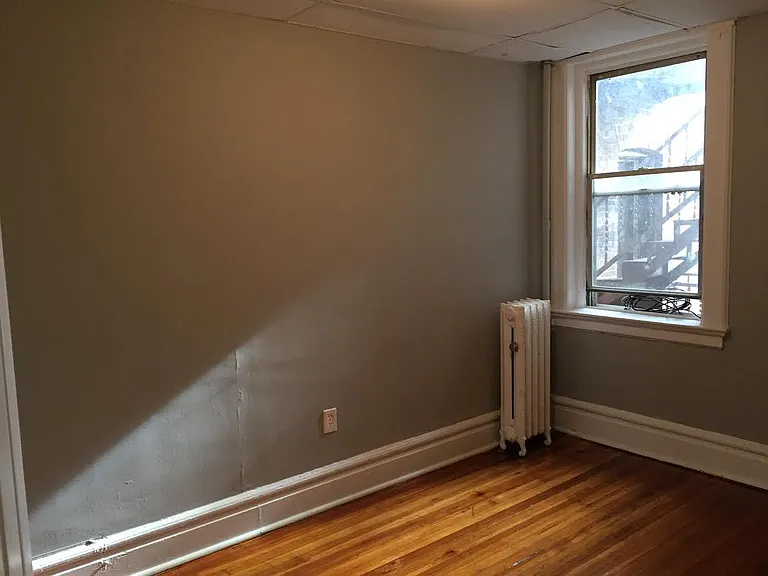 317 William St #2D — Photo 5