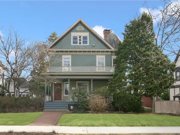 251 Olney St, Providence, RI 02906
