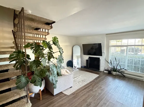 9621 Caminito Tizona, San Diego, CA 92126
